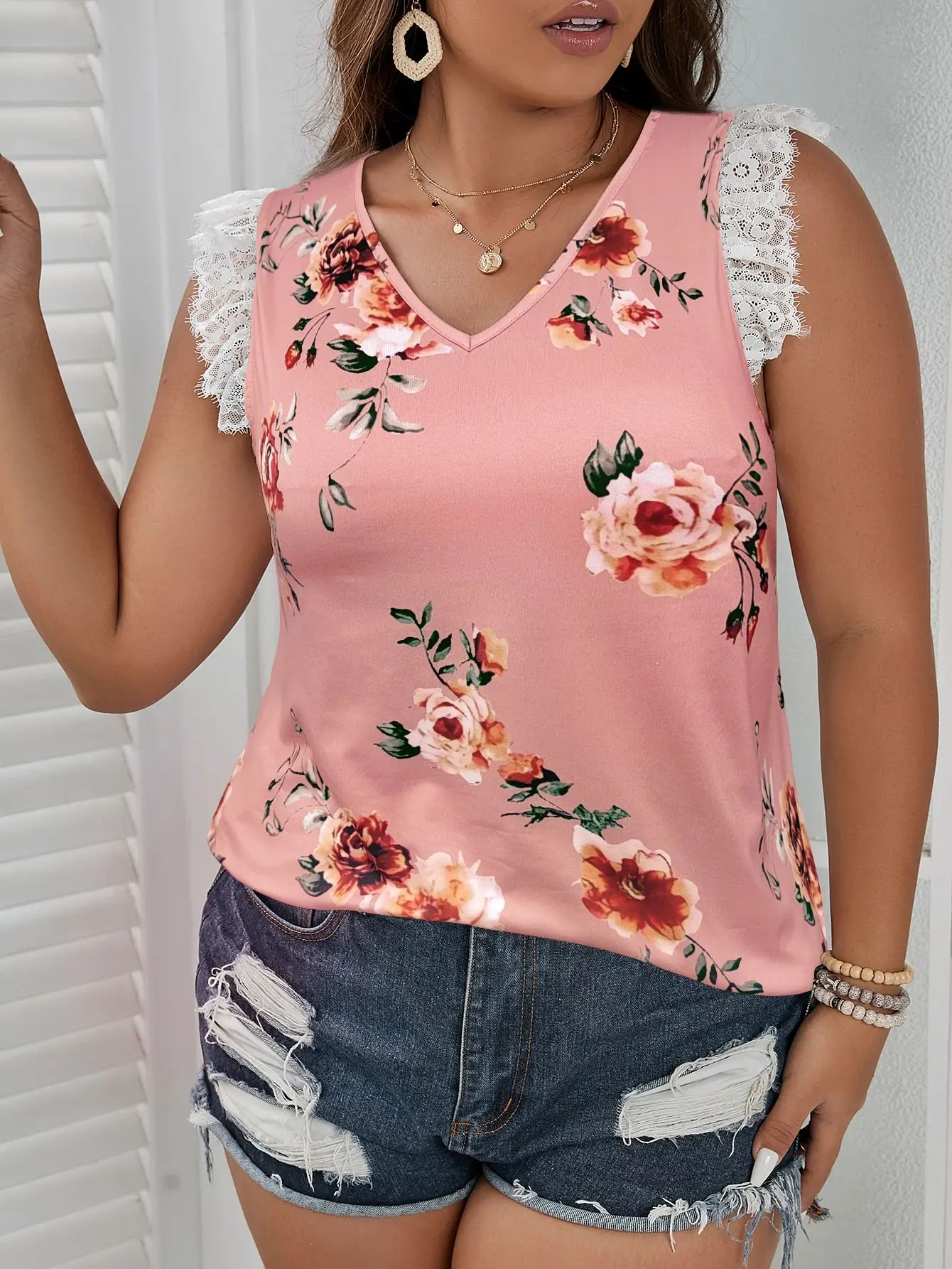 

Women's Plus Size Floral Print Lace Trim Tank Top, Casual V-Neck Sleeveless Blouse, Boho Summer Tee For Ladies