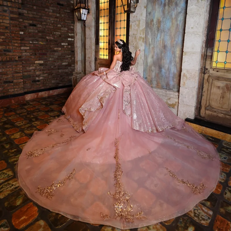 ที่กําหนดเองเงาสีชมพูปิดไหล่ Quinceanera ชุด Tull เลื่อม applique คริสตัลลูกไม้ vestidos de 15 Quinceanera ﻿