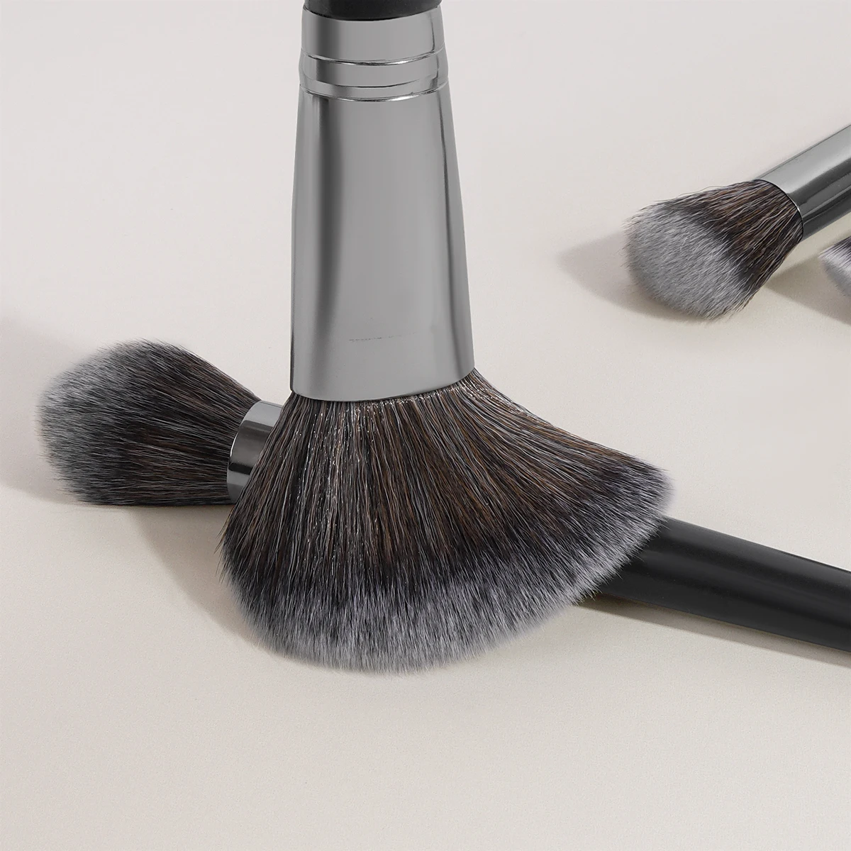 MAANGE プロフェッショナルメイクブラシ 20 個 ファンデーション コンシーラー アイシャドウ ブラッシュブラシ ブレンディングメイクアップ ビューティーツール 友人へのギフト