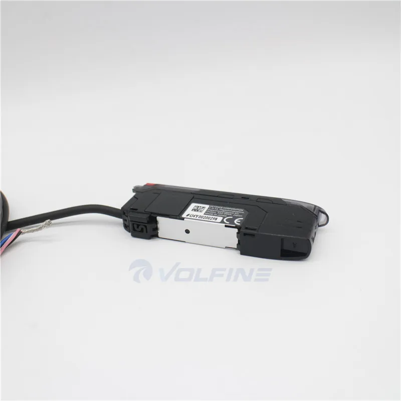 Original new PNP cable type digital optical fiber amplifier sensor FS-N43N