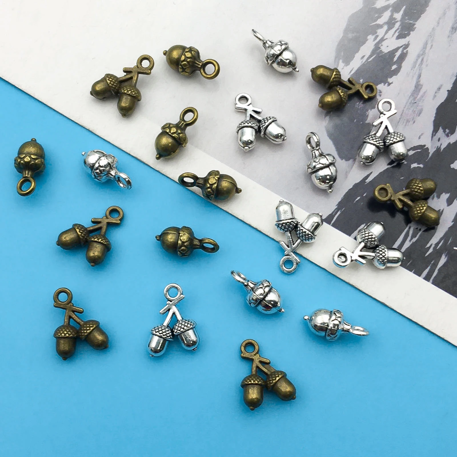 10Pcs/lot Antique Silvery/Bronze Alloy Charms Hazelnut Acorn Pendants Pine Cones Pendants For DIY Jewelry Making Handmade Crafts