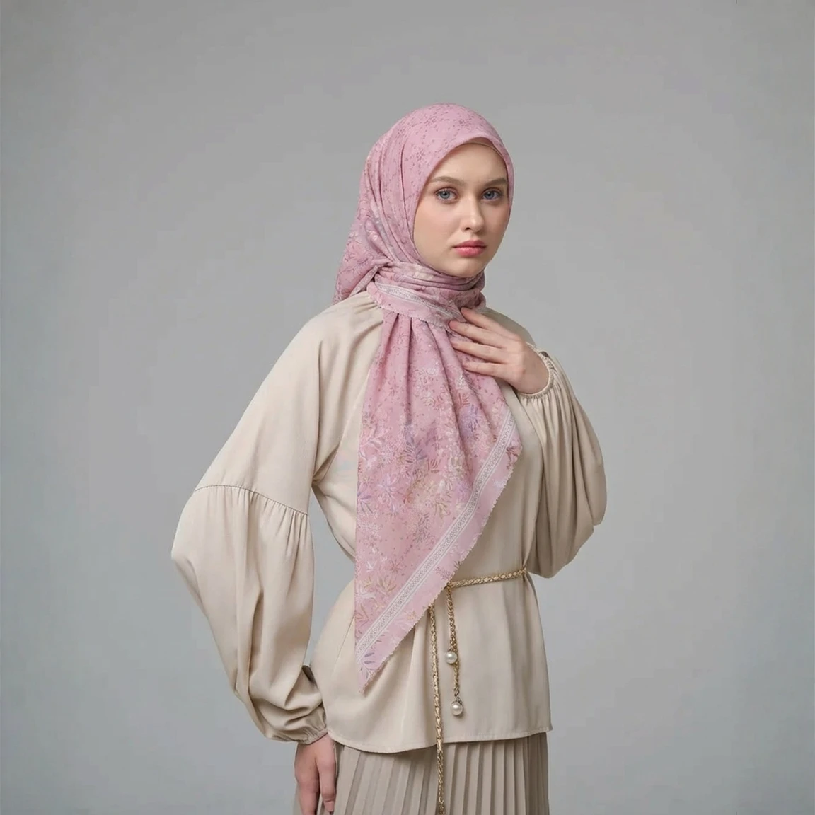 

110cm Floral Printed Wave Viscose Square Scarf for Muslim Women Hijabs Cotton Headscarf Fashion Malaysia Handkerchief Foulard