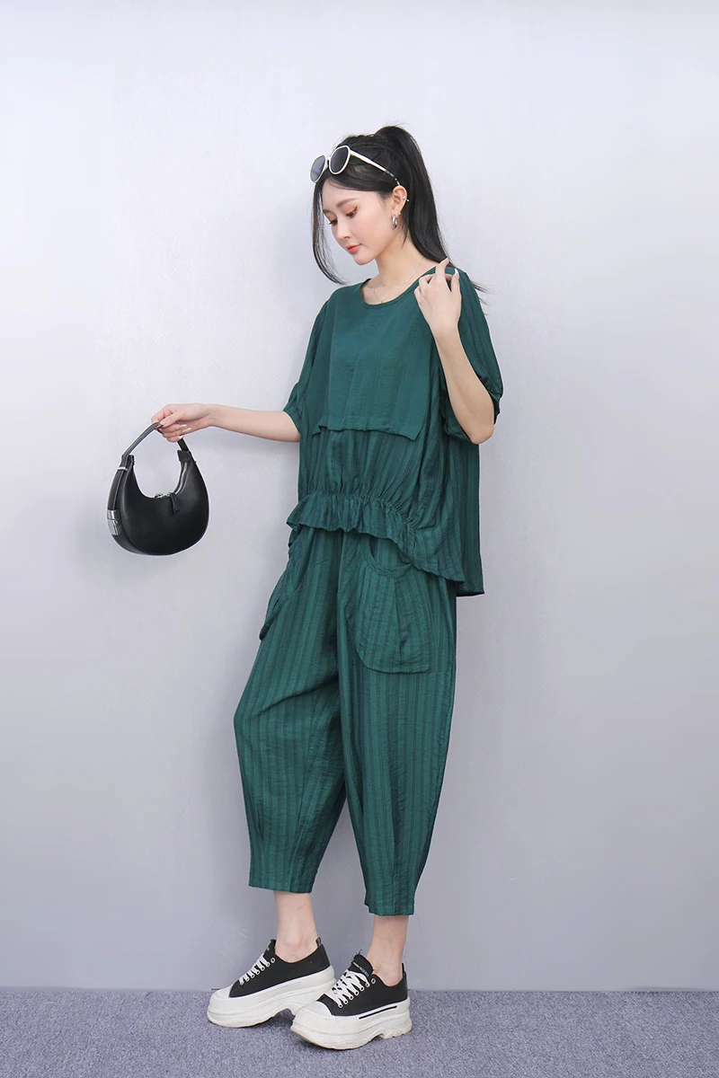 2025 夏の新ファッション女性半袖ルーズストライプ Tシャツトップハーレムパンツ 2 点セット J1018