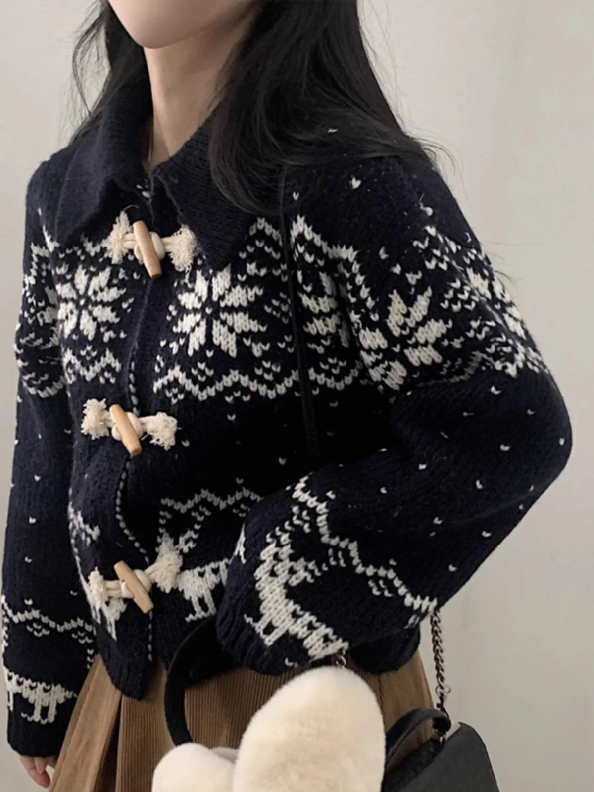 Lazy sweater jacket women's winter warm horn button snowflake knitted cardigan retro lapel y2k ins Harajuku long-sleeved top