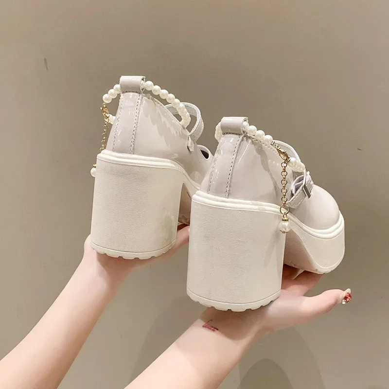 Zapatos de tacón alto con plataforma gruesa para mujer, zapatillas cómodas Mary Jane, color blanco, a la moda, otoño e invierno, novedad de 2024