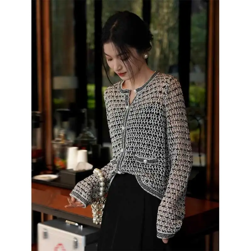 

Women Clothing Spring Autumn Fashion Simplicity Trend Button Ladies All-match Fashionable Hollow Out Appear Thin Long Sleeve Top