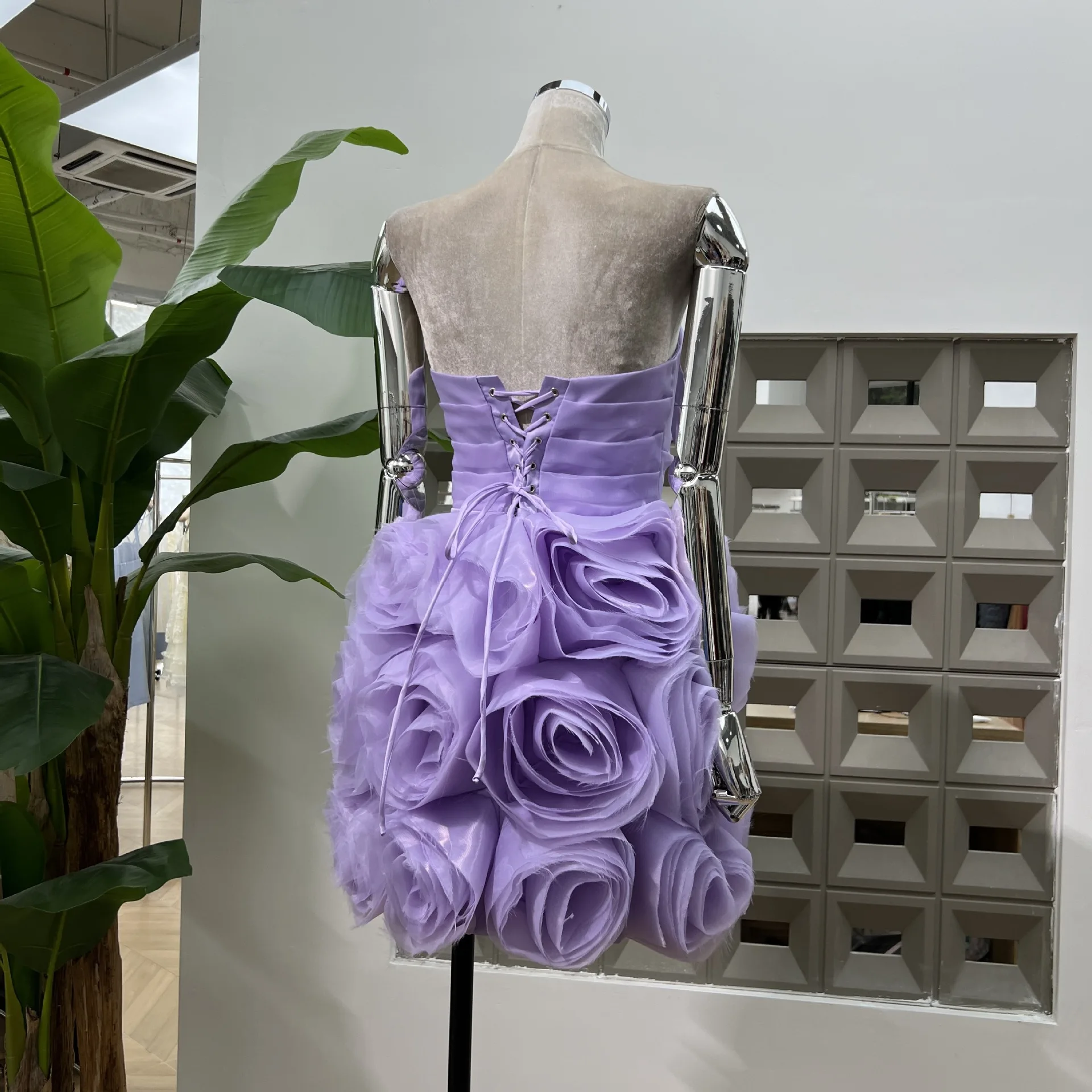 Sommer Neue Ankunft 3D Floral Rüschen Lavendel frauen Mini Kleider Trägerlosen Korsett Abendkleid Kurze Prom Party Formale Kleid