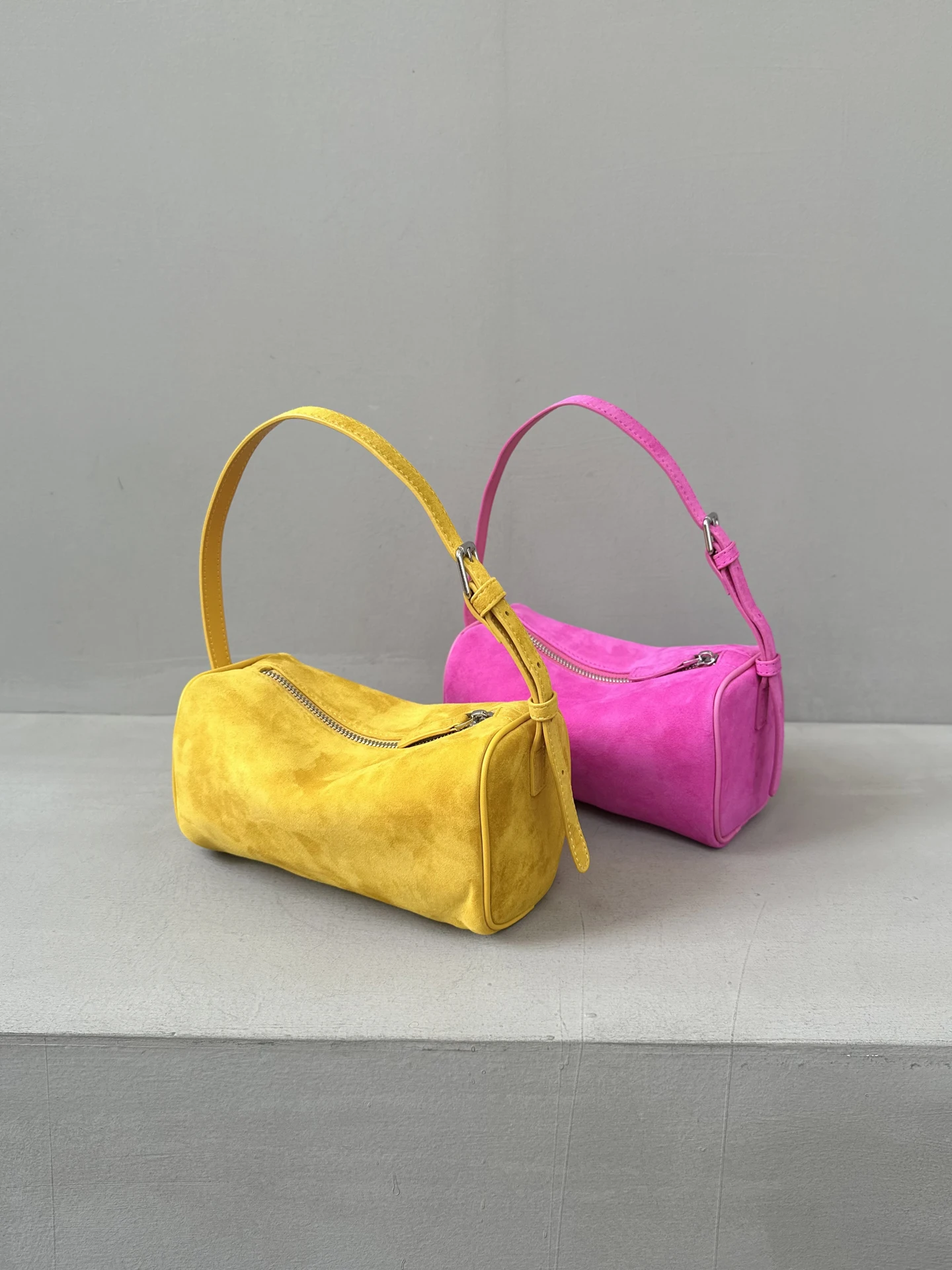 

Faionable Suede Hobo Bag Women's Underarm Handbag round Tube Leather oulder Bag Crossbody Bag for Young Ladies