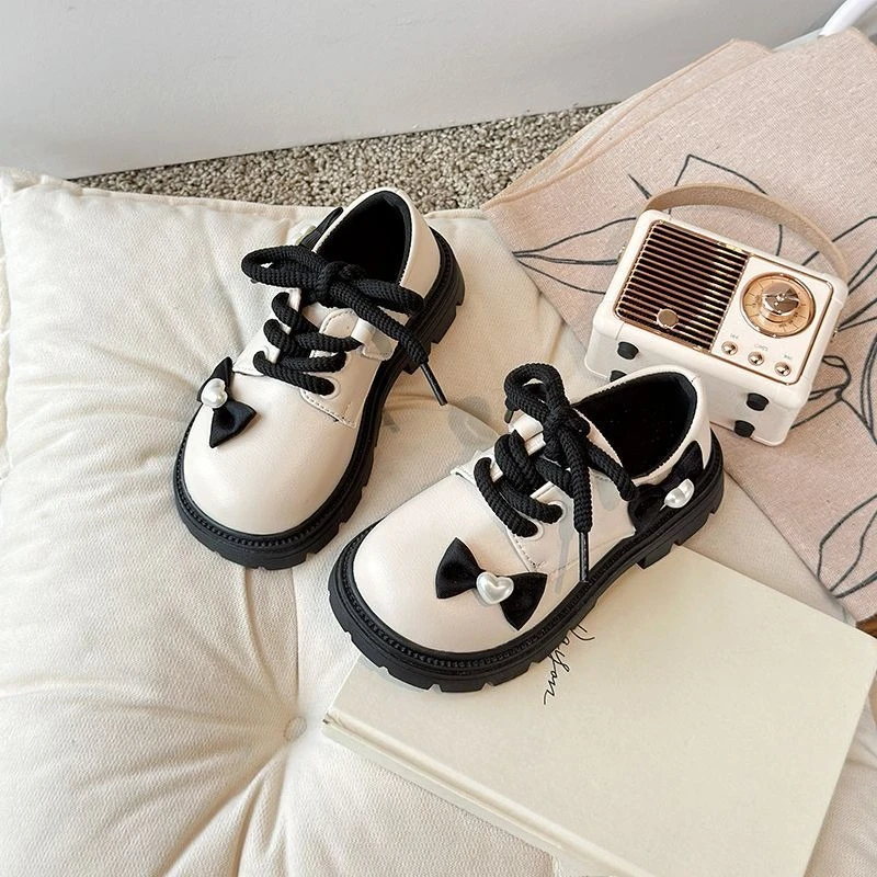 

2026 Spring Autumn New Girls Leather Princess Shoes with Anti Slip Design British Style Kids Footwear Comfortable for Outdoor