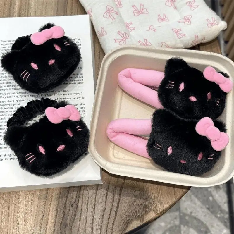 

New Kawaii Anime Black Skin Hello Kitty Bow Hair Clip Cartoon Plush Headband Sweet Cool Spicy Girl Autumn Bb Clip Hair Accessory