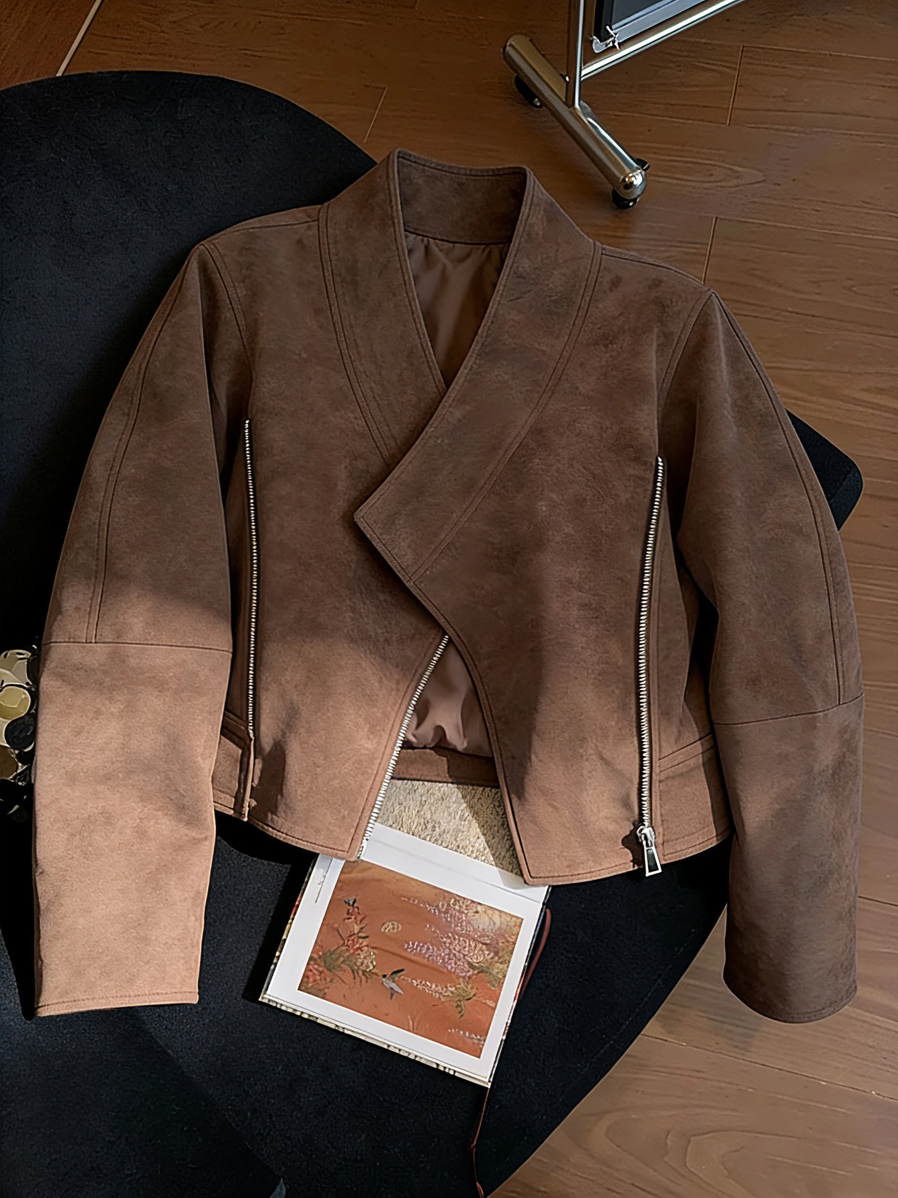 

Retro Suede Short Jacket Men Women Spring Autumn Elegant Asymmetrical Zipper Top Warm V-neck Casual Fashion Outerwear