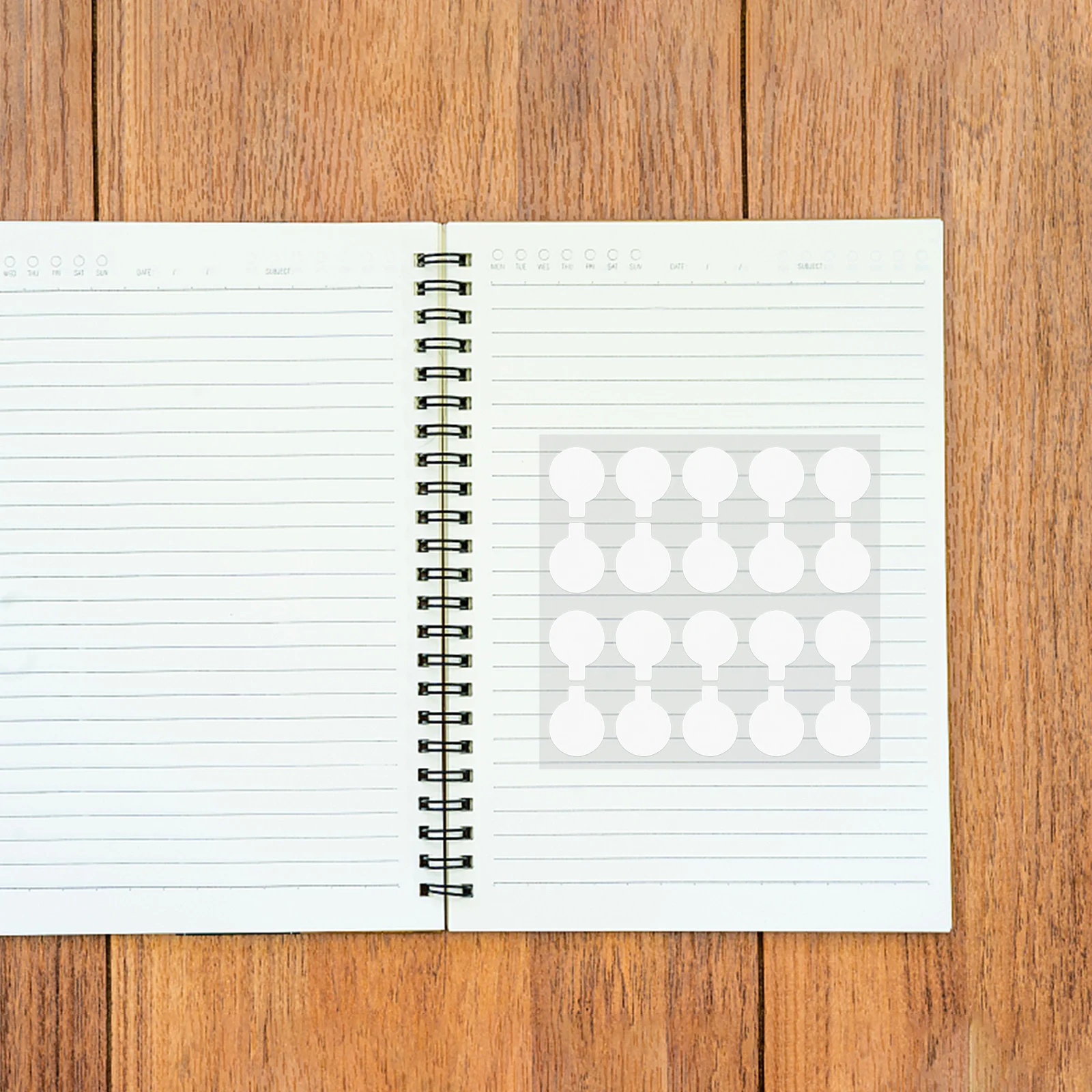 

100Pcs Double-Sided Nano Adhesive Dot Stickers Round Label Dots for Organizing Pricing Sealing Envelopes Coding