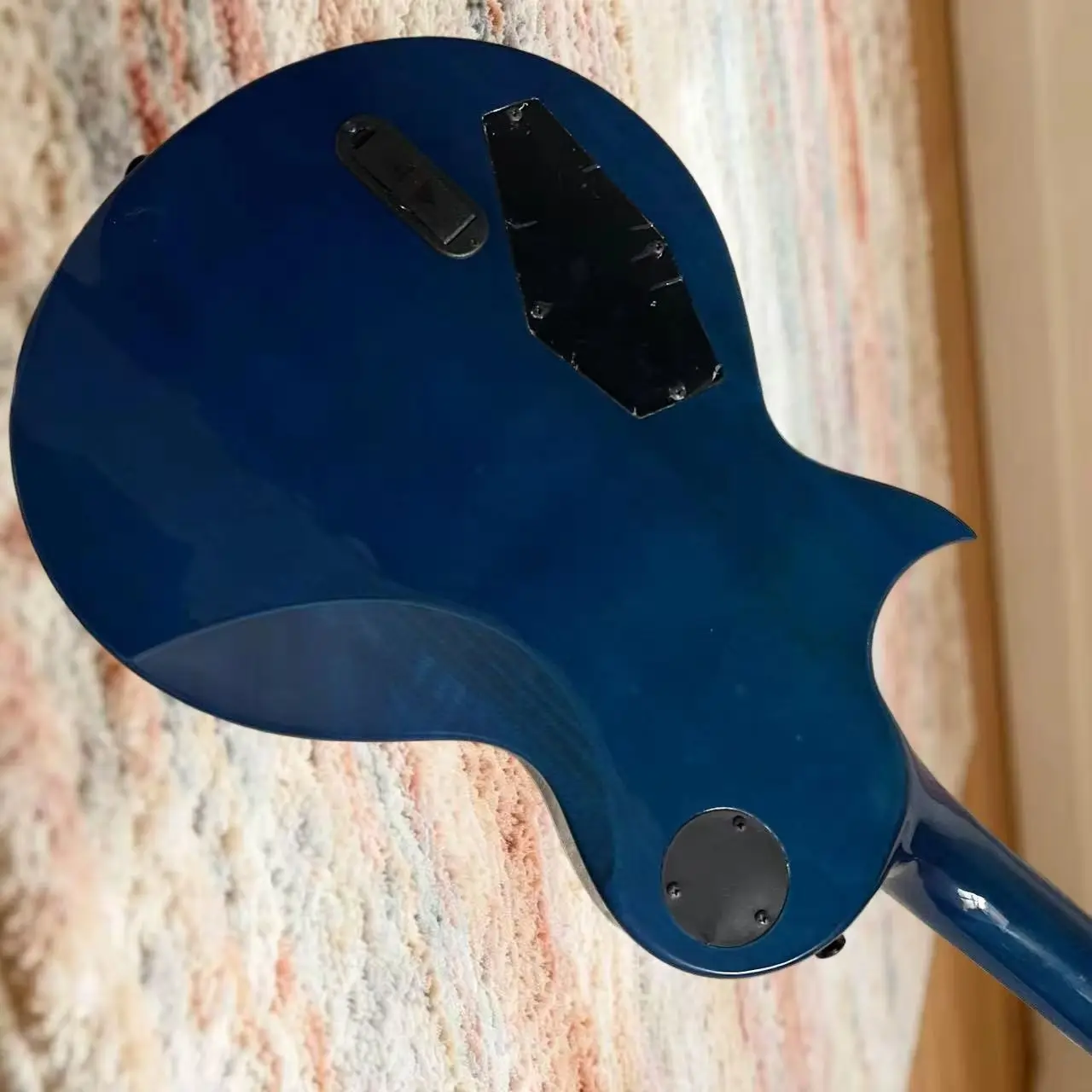 Ocean Blue Electric Guitar - Burl Maple Top - Rosewood Fingerboard - Active Pickups