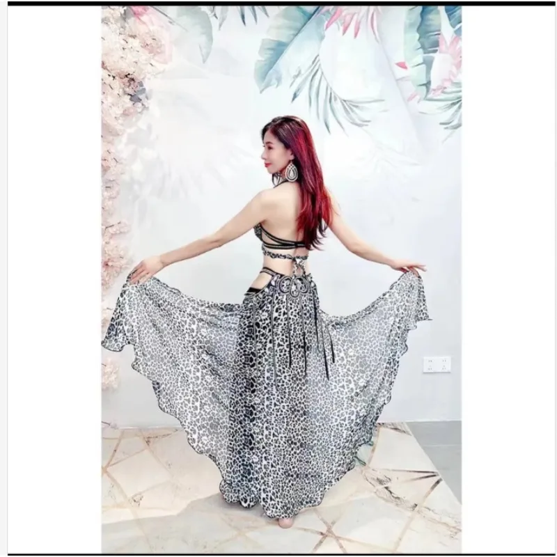 Traje de dança do ventre sexy de leopardo personalizado com conjunto de saia longa cravejada de diamantes roupa de performance de dança oriental para mulheres