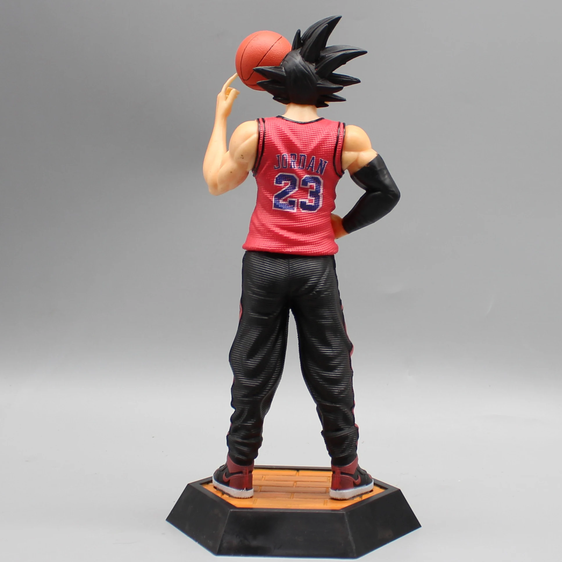 Dragon Ball Gk Anime Figures serie basket Trendy Brand James Wukong Lakers ornamenti modello Jordan Bulls gialli e rossi