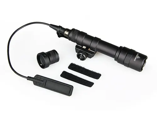 Factory Sell Tactical M600 led flashlight gun weapon light outdoor light for M1913 rail picatinny rail HK15-0077