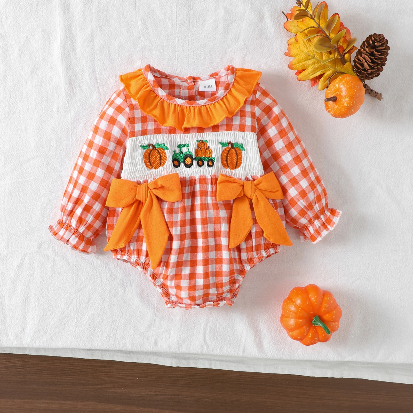 

2 шт., осенний новый стильный костюм для маленьких девочек 0-1 лет, милый костюм с тыквой и автомобильным узором, оранжевый клетчатый костюм с длинными рукавами