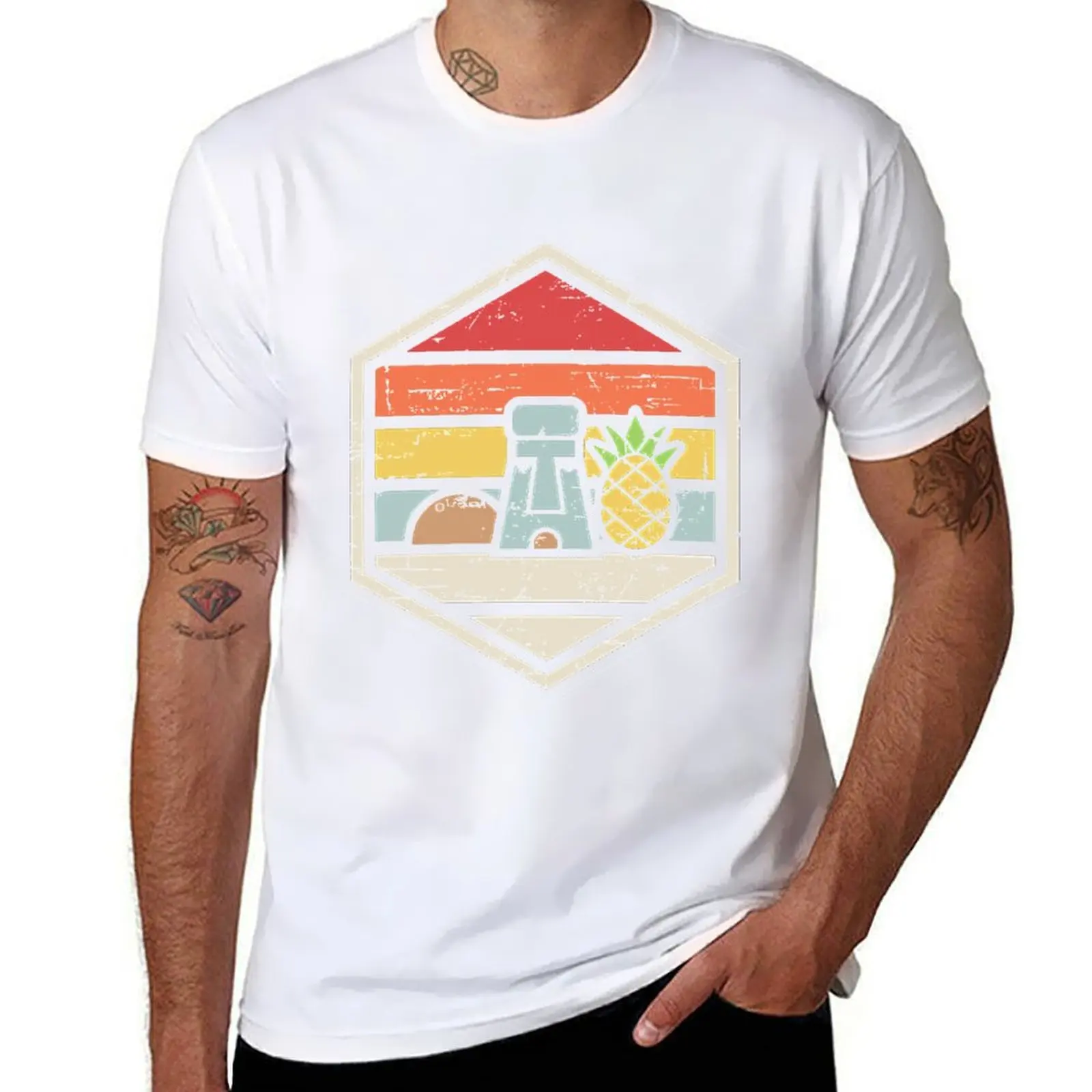 

Retro Badge Pineapple Under The Sea T-Shirt man t shirts for men casual t shirt personalised T-Shirt