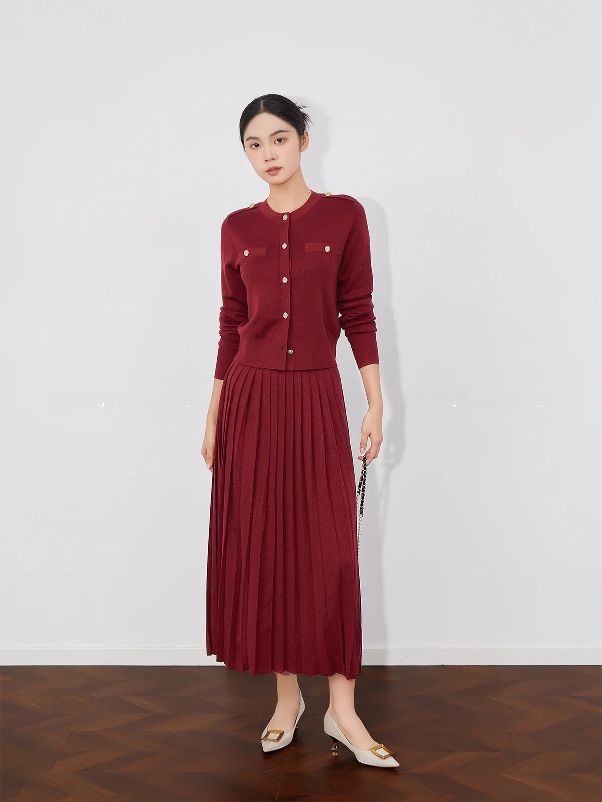 

ChillFit Premium Knitted Red Pleated Dress Women's Fashion Set Autumn New Style Casual Style Long Sleeve round Neck Button Cl...