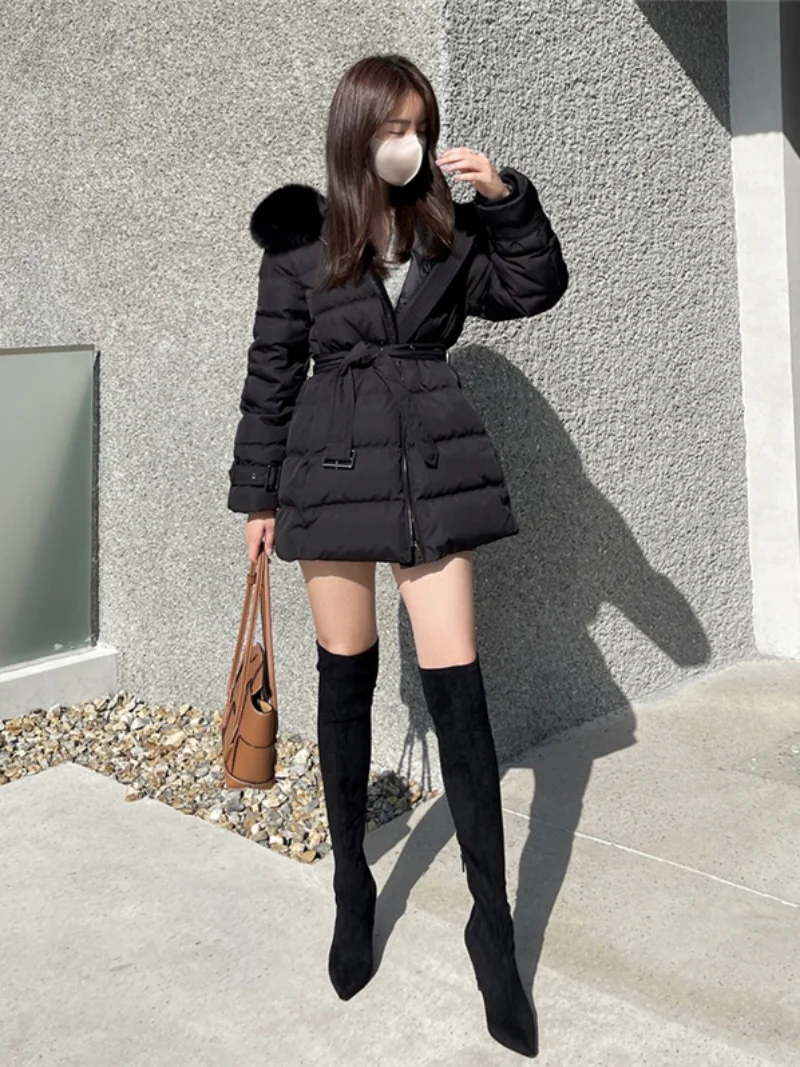 Women's Thiened White Du down Jaet 2023 New Korean Sle Waist-Cinching Faion Large Fur Collar Outerwear