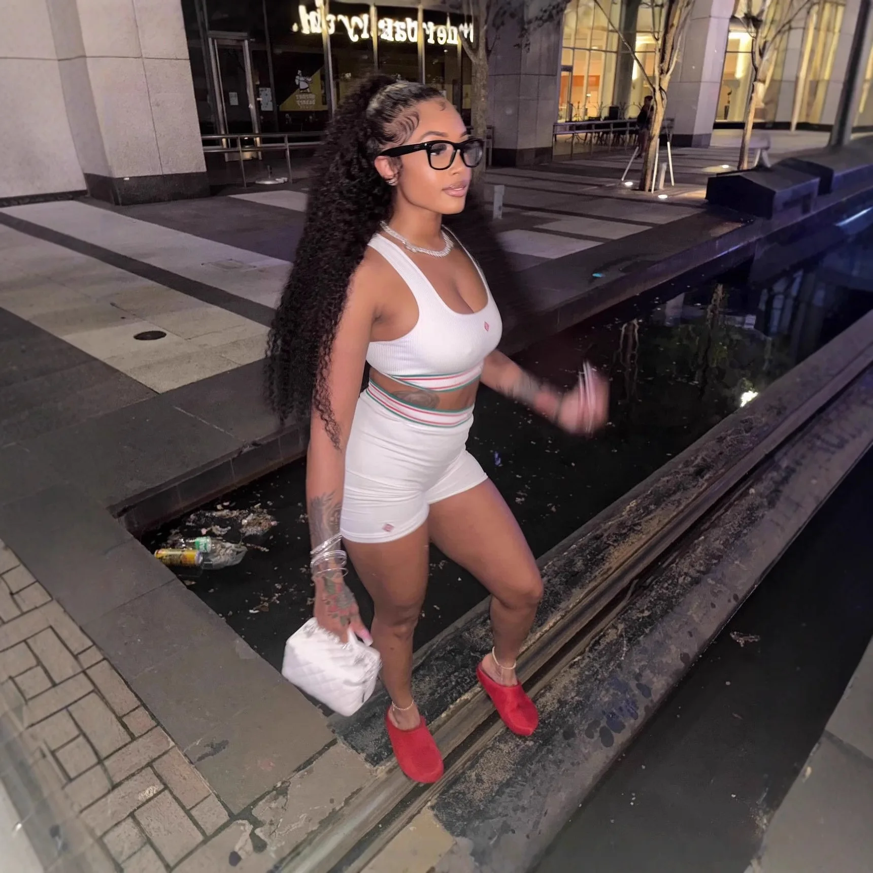 Conjunto de dos piezas de chaleco y pantalones cortos con estampado Retro, estilo callejero, traje informal de tres cuartos de longitud para mujer, poliéster y LICRA