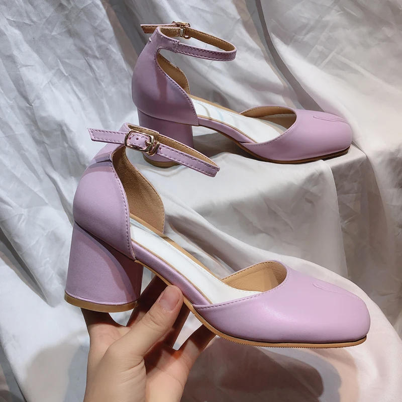 

Women Split Toe Ninja Tabi Pumps Shoes Woman 3cm 6cm Heels Ladies High Heel Pig Feet Shoes Shallow Sandals Round Heel Shoes