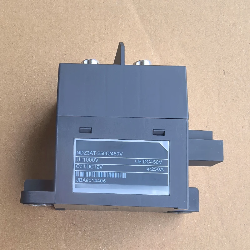 

High Voltage DC Contactor ND23AT-250C Contact 1000V250A Coil 12V