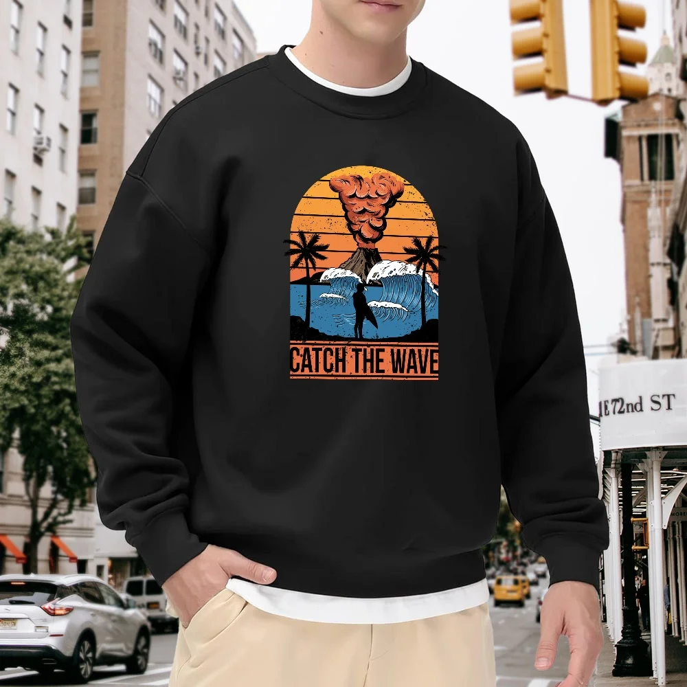 

Men's Black Crew Neck Loose Sweatshirt with Vintage Surf Print Pattern, Street Casual Pullover, Comfortable Top for Everyday Wear, Trendy Versatile Style