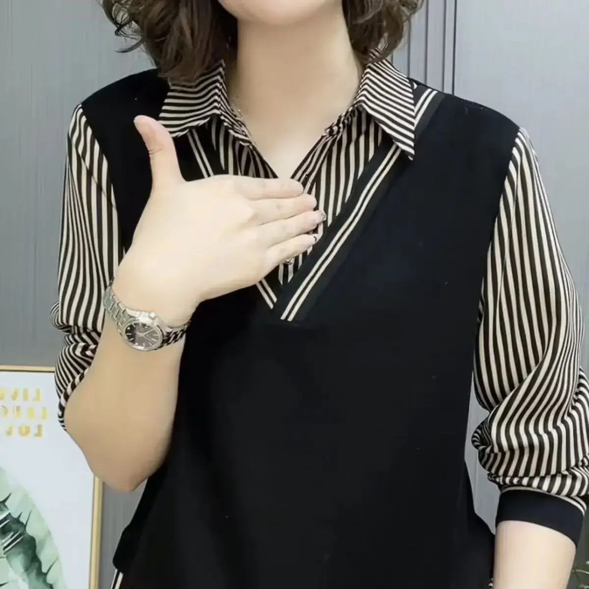 2025 ample maman faux deux pièces chemise haute mode fond polyvalent Chic chemise tempérament nouvelle chemise rayée à manches longues