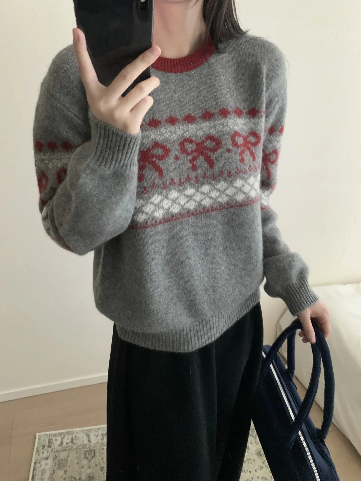 

Шерстяной свитер с корейским бантом с круглым вырезом и универсальным вязаным свитром из шерсти в стиле ретро.