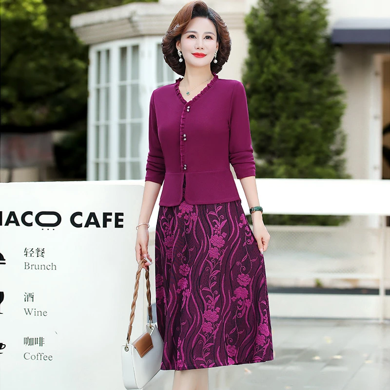 2023 Women's Dress Autumn Middle-Aged Mother Long sleeve V-neck selvedge Pleated Elegant office Ladies Vestido