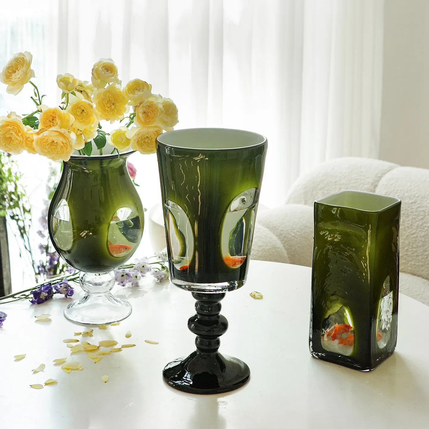 

CL medieval high sense of gradual change olive green tall vase candlestick hand blown wind lamp glazed ornament