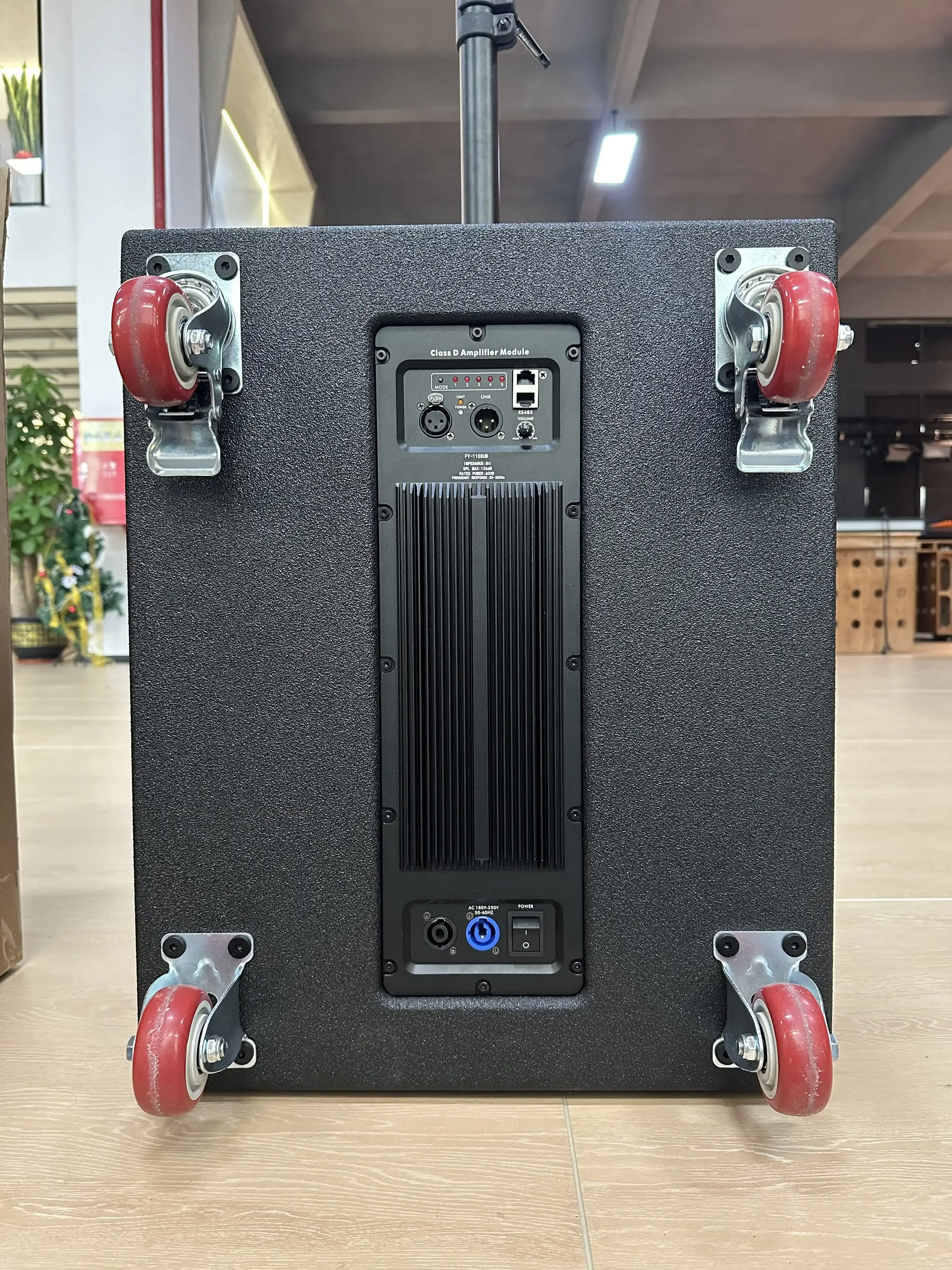 HC15SUB/HC445 New - Style High - Power Speaker Column: Line Array Speaker For Venues With Over 500 People