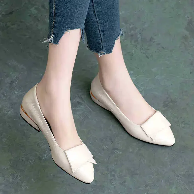 Zapatos de tacón grueso de corte poco profundo para mujer, zapatos de punta estrecha, zapatos de trabajo de suela suave de cuero, primavera y otoño,