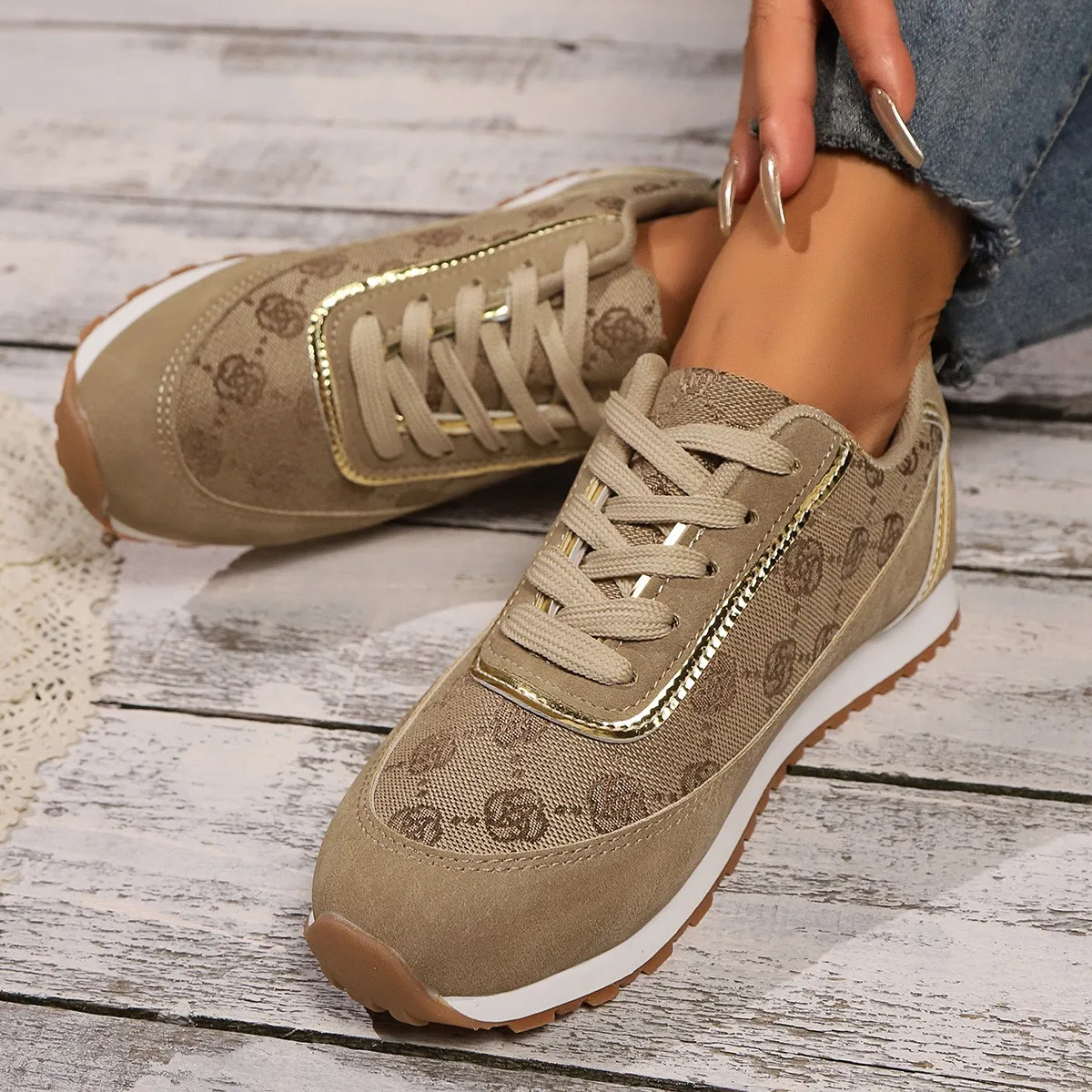 Mode Vrouwen Sneakers Herfst Luxe Merk Dames Kaki Gevulkaniseerde Schoenen Outdoor Vrouwen Comfortabele Basketbalschoenen Plus Maat 43