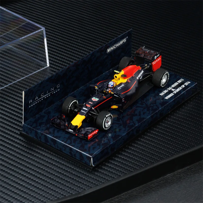 MINICHAMPS 1:43 RACING TAG-HEUER RB12- MAX - WINNER SPANISH GP 2016 Resin 1991 Model Car