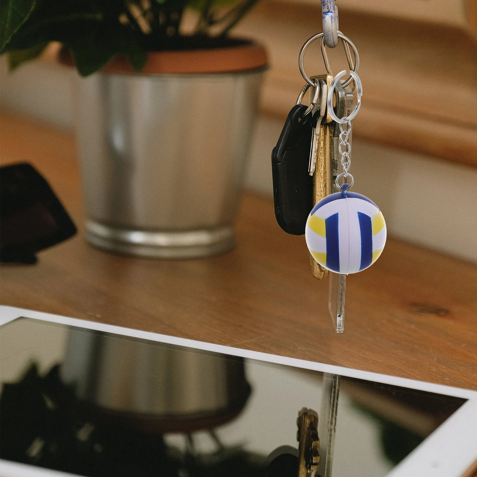 

5Pcs Keychains Small Volleyball Design Sports Pendant for Lanyard Keys Party Supplies Shareable Fun Gift for Children Collection