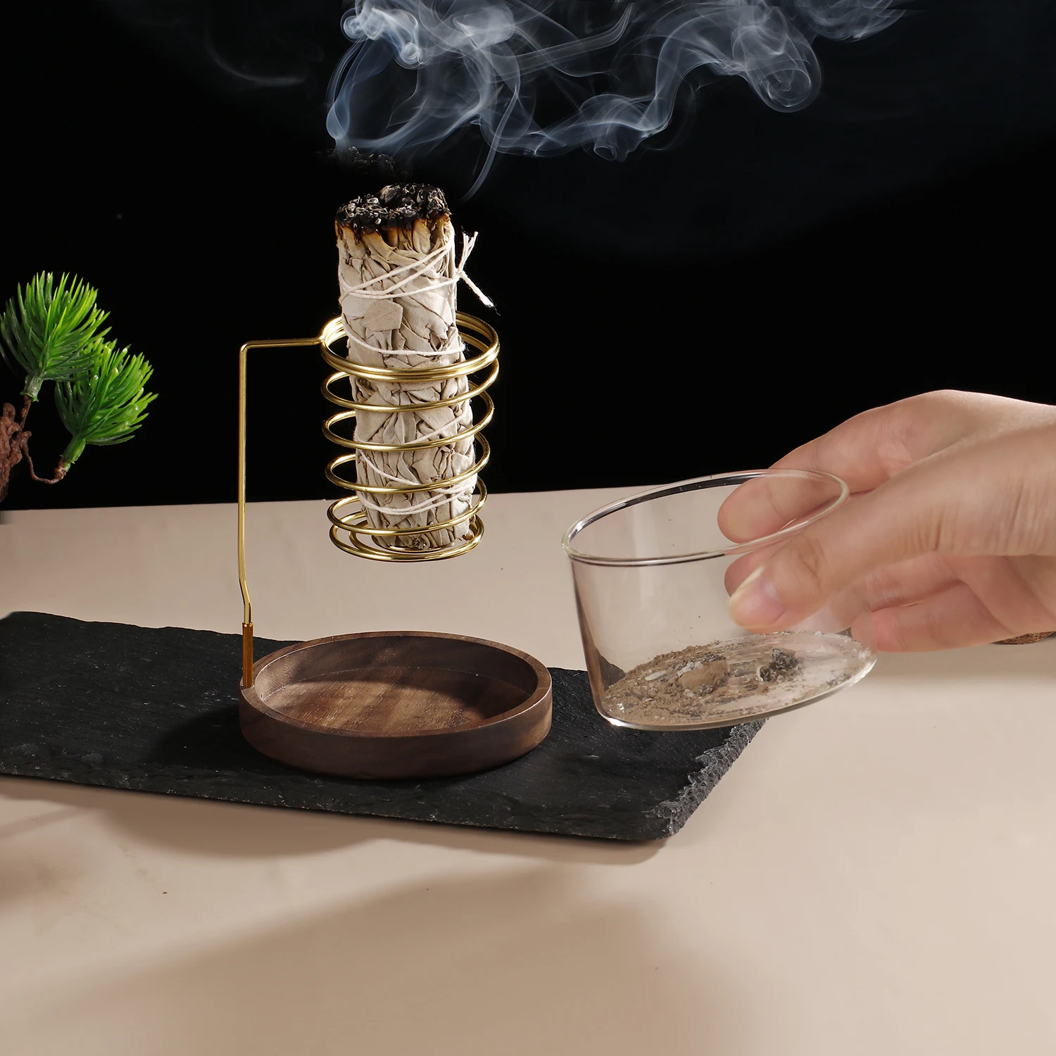 Metall-Räucherstäbchenhalter mit Glas-Ascheauffangschale für Meditation, Yoga und Spa – Detail 4
