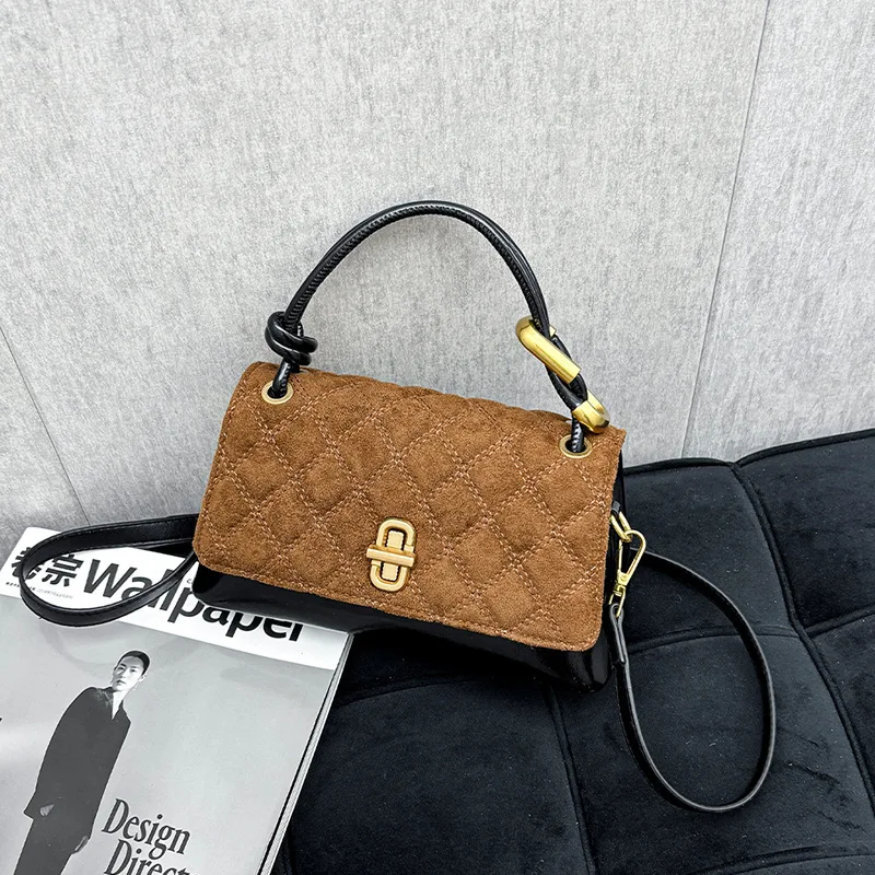 

Роскошная квадратная сумка с цепочкой 2024, универсальная женская сумка через плечо, минималистичная сумка через плечо, шикарная сумка «день-ночь», текстурированный слинг