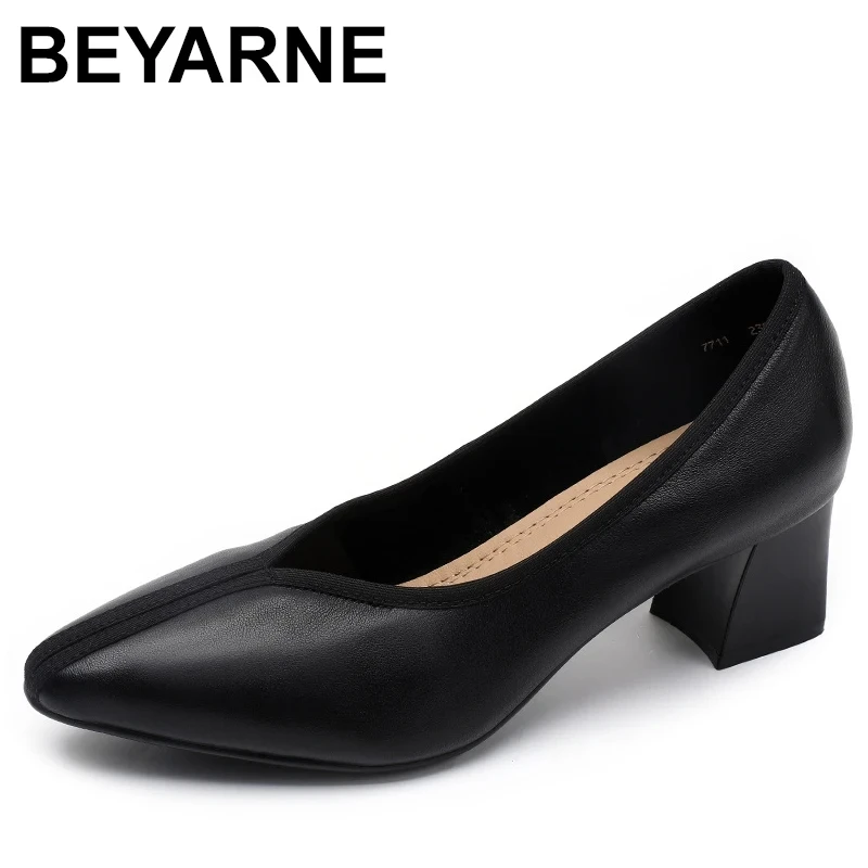 

2025 новый дизайн, женские туфли-лодочки, весна-лето, роскошные повседневные офисные туфли из натуральной кожи на квадратном высоком каблуке с острым носком