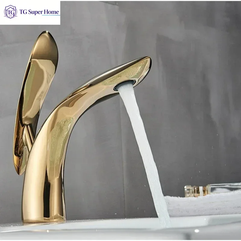 Luxury Copper Countertop Basin with Tall Hot/Cold Faucet Nordic-Style Black Kitchen/Bathroom Undermount Sink with White Faucet