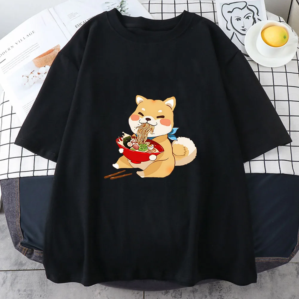 Shiba Inu Enjoying Ramen T-shirt Women's Couples Tops Casual Loose American Illustration Style Short-sleeved Upper Shirt Gothic