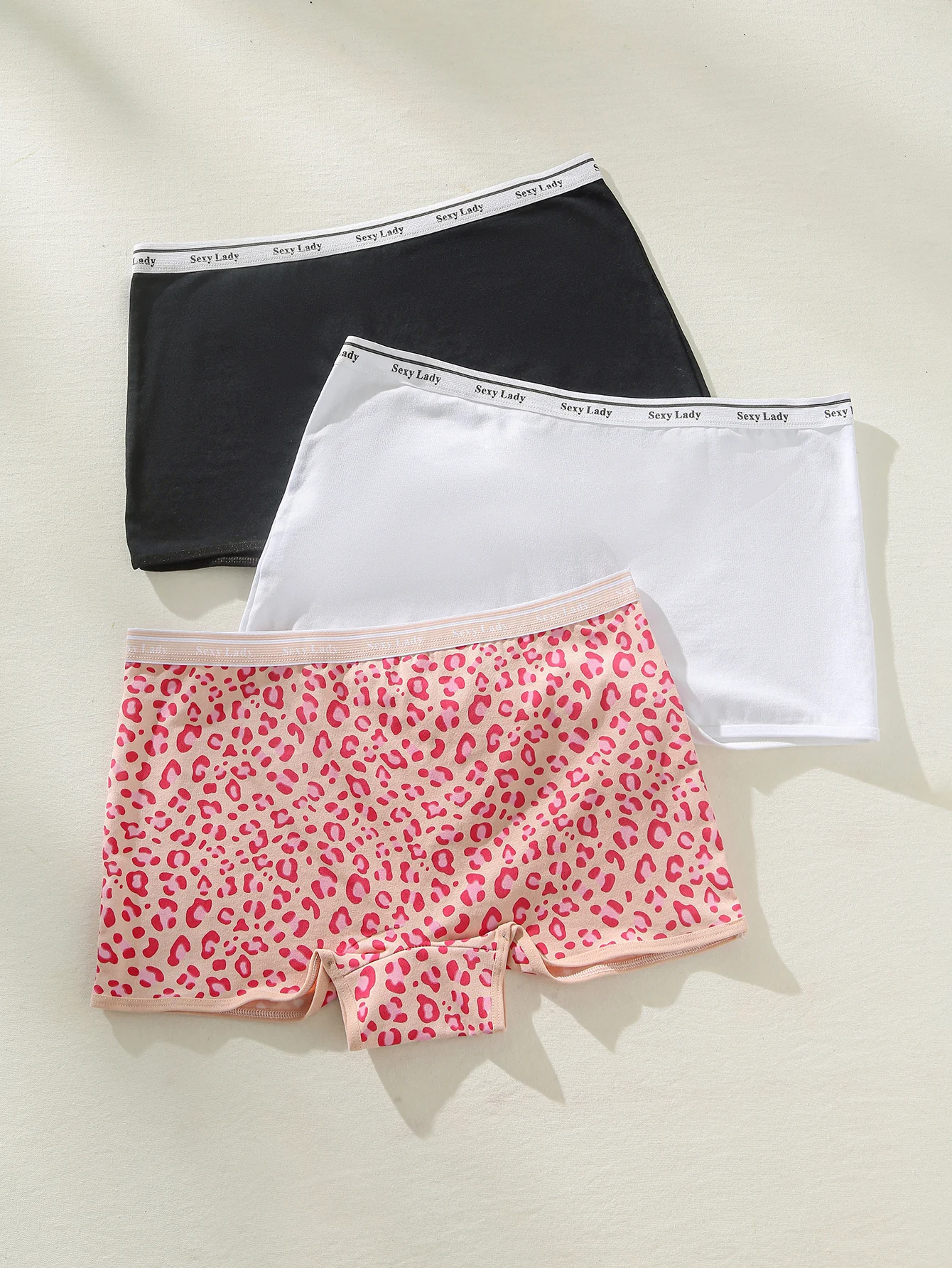 3-Pack Random Color Letter Waist Women's Flat Angle Pants Without Leg Cuffs or Rolled Edges, Skin Friendly and Breathable