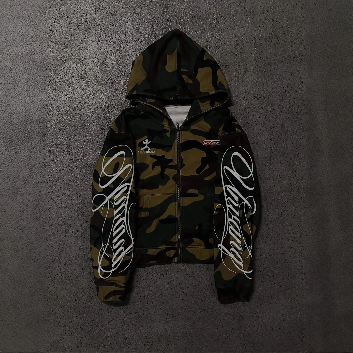 Sweat-shirt à capuche avec fermeture éclair pour hommes et femmes, mode streetwear, broderie camoufl