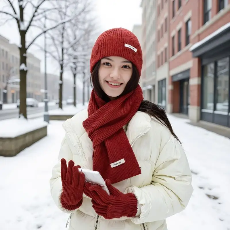 محبوك الشتاء وشاح امرأة بلون قبعة وشاح قفازات المرأة يندبروف الكبار ثلاث قطع مجموعة موضة المرأة وشاح طقم قبعات