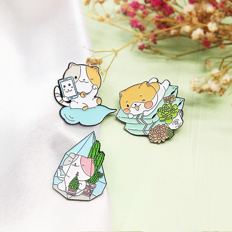 Crystal Blue Cloud Kitten Animal Pines Bag Lapel Badge Jewelry for Kids Friend Cute Happy Cat Enamel Pins Custom Potted plants