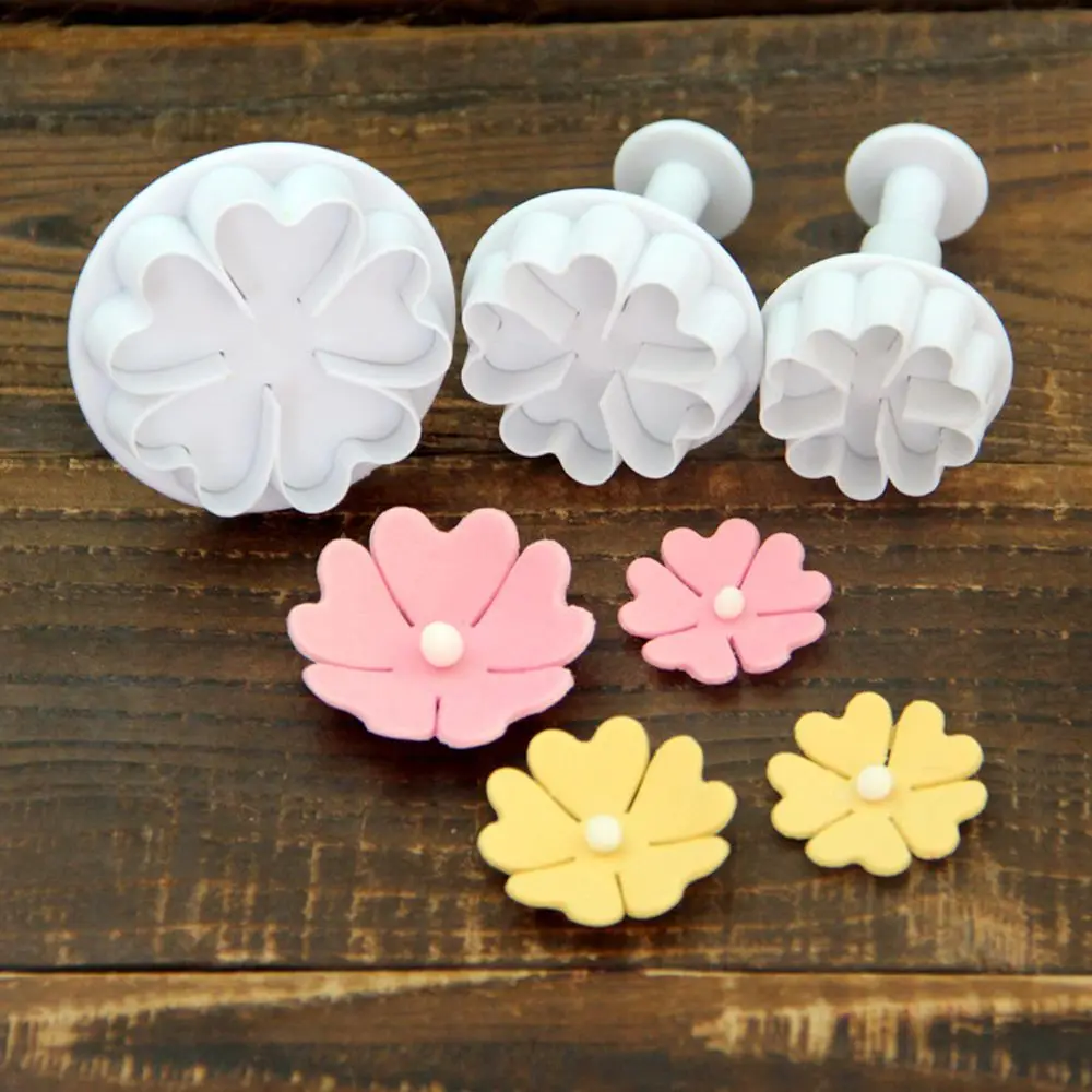 3Pcs/Set Mini Heart Flower Mold Plastic Plunger DIY Cake Decorating Tools Fondant Sugar Craft Biscuit Cookies Cutter Mould