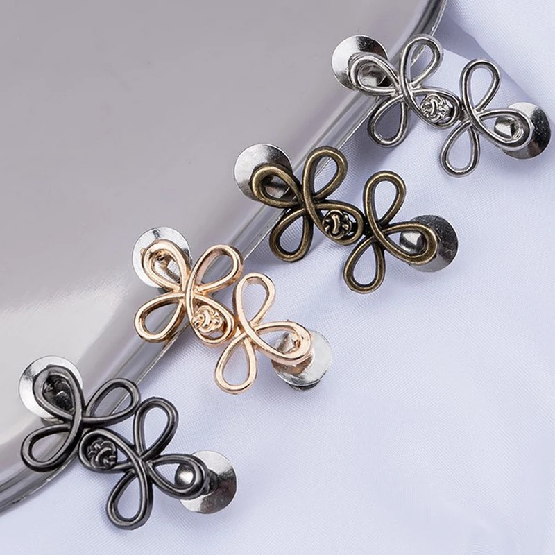 2Pcs Cute Four Leaf Clover Buckle Adjuster Waist Tightener Adjustable Waist Buckle Detachable Seamless Button For Pants Skirts