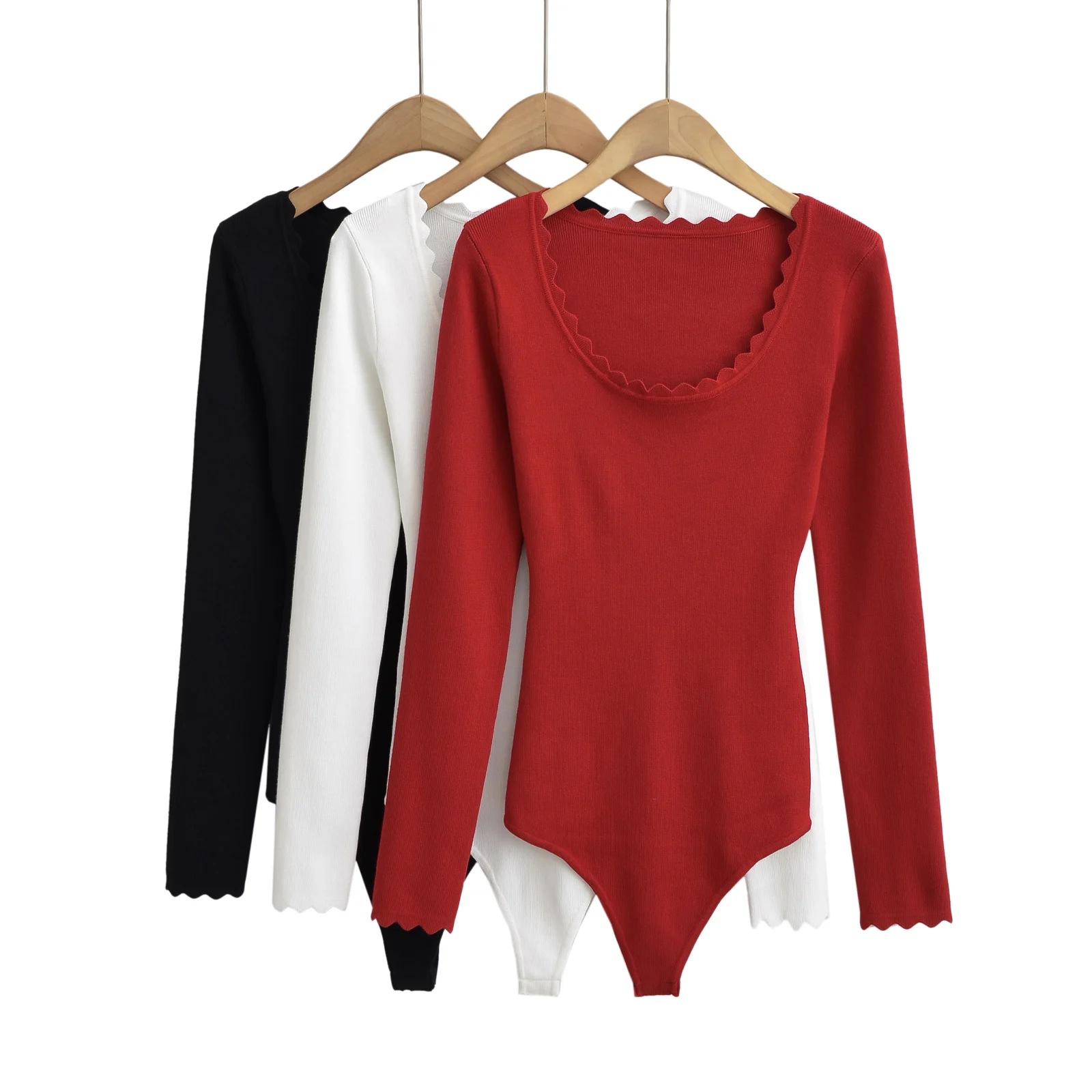 3 ألوان ربيع الخريف موجة خط س الرقبة الحياكة طويلة الأكمام ارتداءها للمرأة بذلة قصيرة الخصر النحيف السروال القصير بلايسوت الأسود