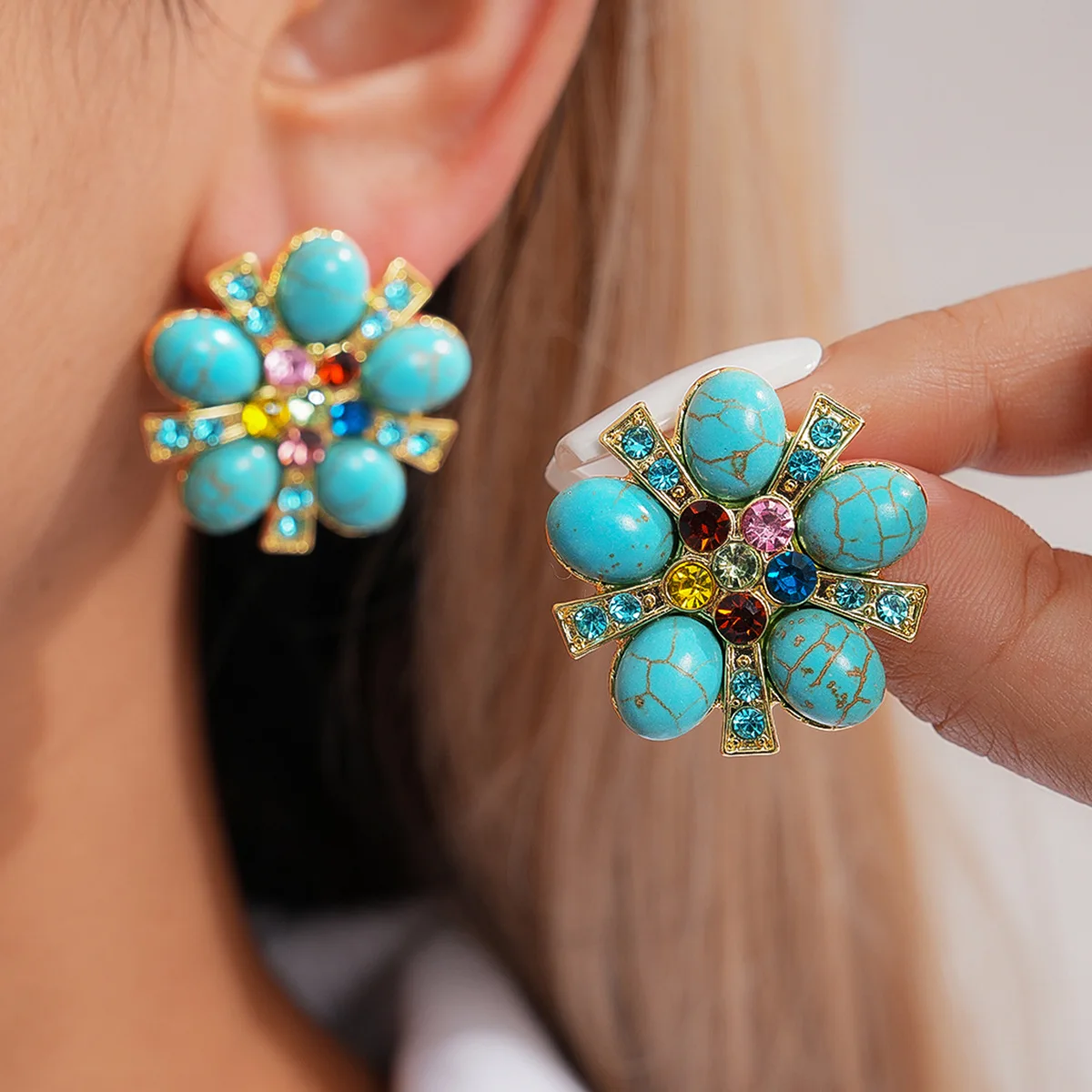 

2026 New Ethnic Earrings With Blue Resin Rhinestones Creative Flower Design Ear Jewelry